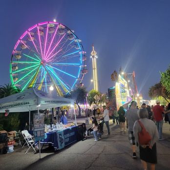 Upland Lemon Festival - Walking towards the carnival area - Festivals Near Me - Upland, California