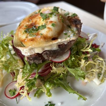 Chez Nous - Warm goat cheese salad - French Near Me - Charleston, South Carolina Chez Nous - Warm goat cheese salad - French Near Me - Charleston, South Carolina