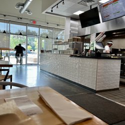 Bullseye Burgers and Chicken - Inside