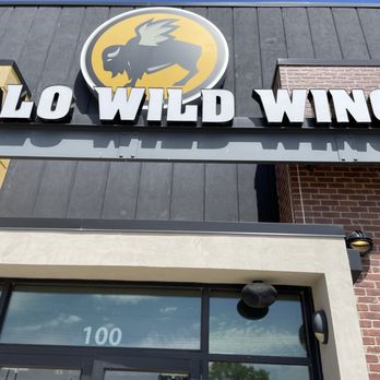 Buffalo Wild Wings - Sports Bars Near Me - SEDALIA, Missouri