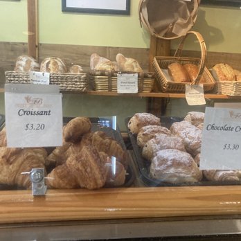 Fendu Boulangerie - Bakeries Near Me - Honolulu, Hawaii