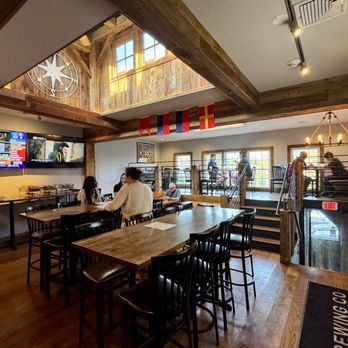 Greenwich Brewing - Interior - Brewpubs Near Me - Greenwich, Connecticut