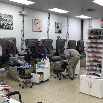 Regal Nails Salon & Spa - Nail Salons Near Me - Owasso, Oklahoma
