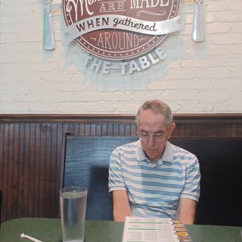 Metro Diner - Cute wall sign - American Near Me - Oviedo, Florida