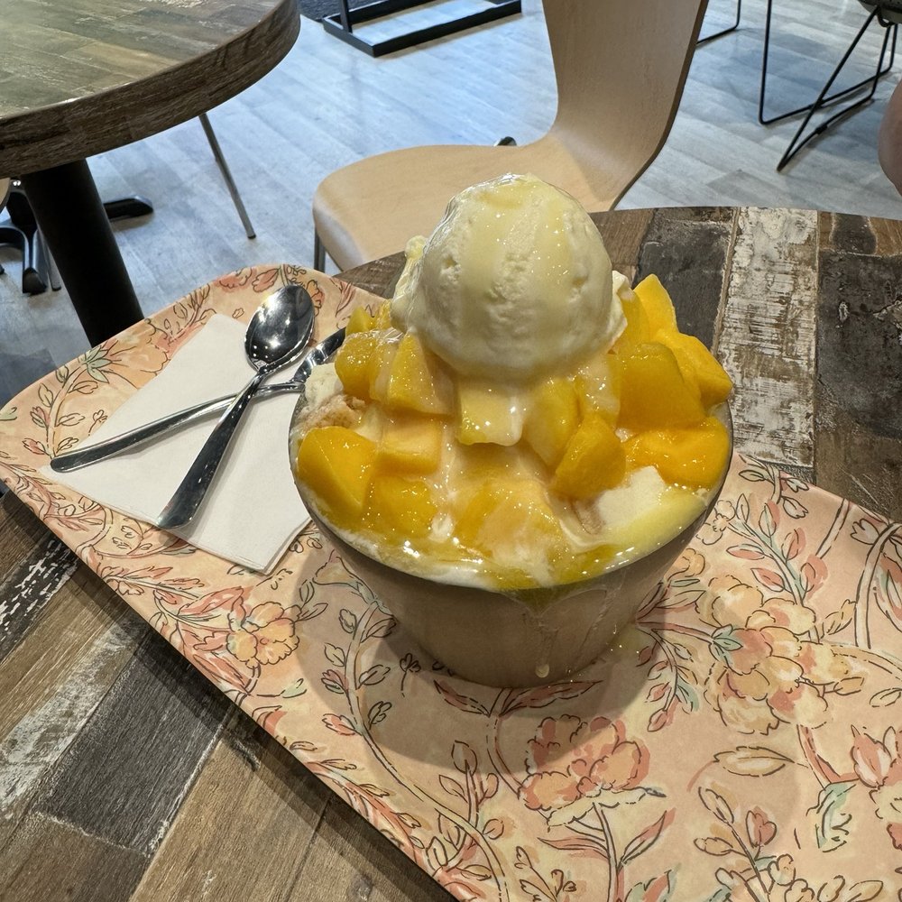 Mango bingsu Mango bingsu