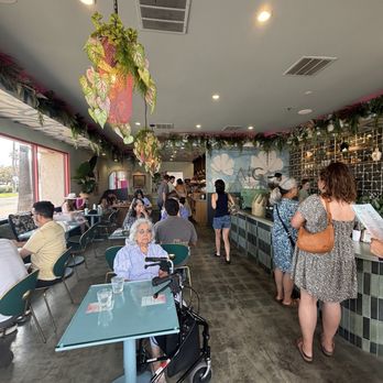 Aura Gardens - Inside - Breakfast & Brunch Near Me - Carlsbad, California