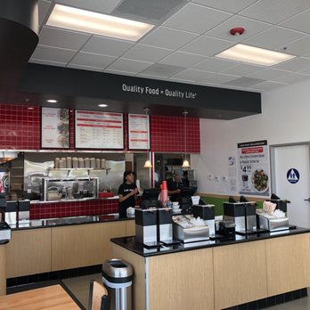 Flame Broiler - Very clean and shiny lobby. Feels comfortable. - Fast Food Near Me - Bakersfield, California