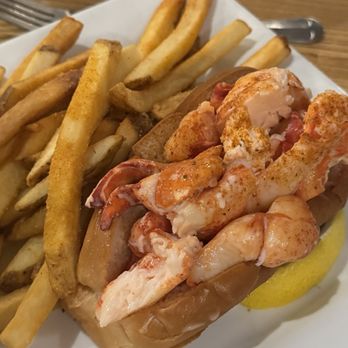 Side Street Cafe - American Near Me - Bar Harbor, Maine