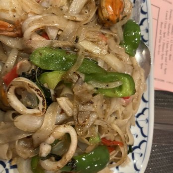Siam Thai Restaurant - Drunken noodles seafood - Thai Near Me - Billings, Montana Siam Thai Restaurant - Drunken noodles seafood - Thai Near Me - Billings, Montana
