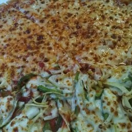 Split topping pizza Split topping pizza