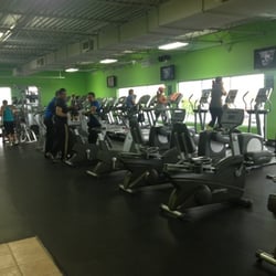 HCOA Fitness Carolina - Área Cardio Damas