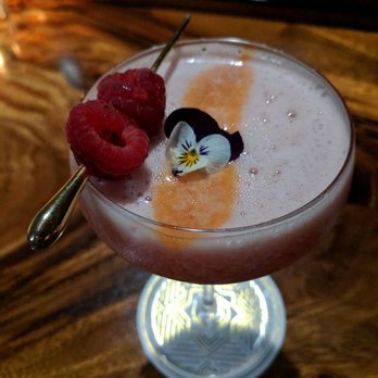 Bar Leather Apron - Beautiful drinks - Cocktail Bars Near Me - Honolulu, Hawaii