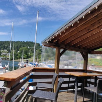 Smoke On The Water BBQ - Beautiful dining area - Barbeque Near Me - Gibsons, British Columbia Smoke On The Water BBQ - Beautiful dining area - Barbeque Near Me - Gibsons, British Columbia