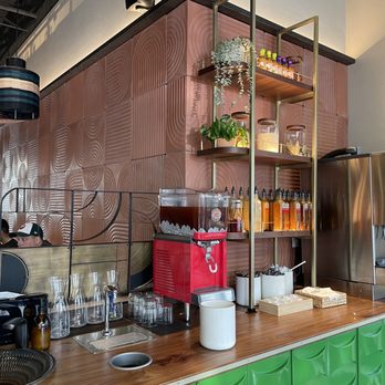 Nando's Peri-Peri - Drink station - Chicken Shop Near Me - Addison, Texas