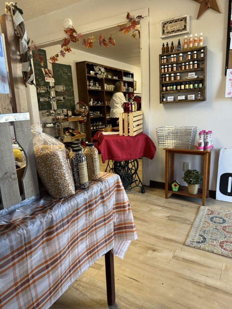 The Farmmer's Daughter Logo