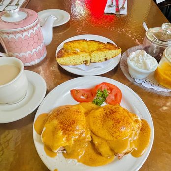 The Tuck Box - Coffee & Tea Near Me - Carmel, California The Tuck Box - Coffee & Tea Near Me - Carmel, California