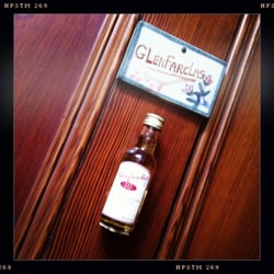 Brooklynn Guest House - single malts instead of room numbers