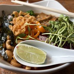 Bluefront Cafe - Asian bowl