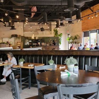 Perfect Pear Bistro - New American Near Me - Tempe, Arizona