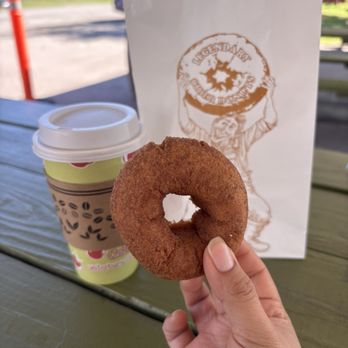Cold Hollow Cider Mill - Donuts Near Me - Waterbury Center, Vermont Cold Hollow Cider Mill - Donuts Near Me - Waterbury Center, Vermont