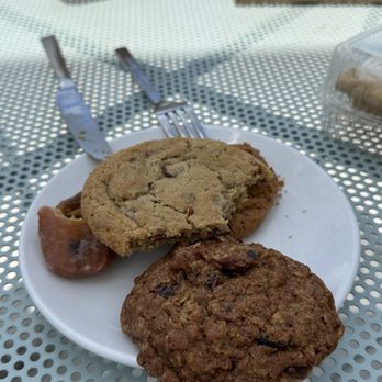 Dozen Bakery - Cookies - Bakeries Near Me - Nashville, Tennessee