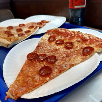 Pizza Ponte - Pepperoni pizza - Italian Near Me - Lake Buena Vista, Florida Pizza Ponte - Pepperoni pizza - Italian Near Me - Lake Buena Vista, Florida