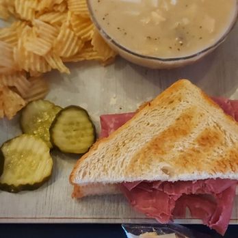 The Villager Pub - Corn beef sandwhich with seafood chowder - American Near Me - Charlevoix, Michigan The Villager Pub - Corn beef sandwhich with seafood chowder - American Near Me - Charlevoix, Michigan
