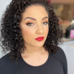 Blo Blow Dry Bar - Wedding makeup by Leo.