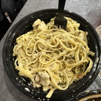 Flamin Pasta - Fettuccine Alfredo - Pasta Shops Near Me - Los Angeles, California Flamin Pasta - Fettuccine Alfredo - Pasta Shops Near Me - Los Angeles, California