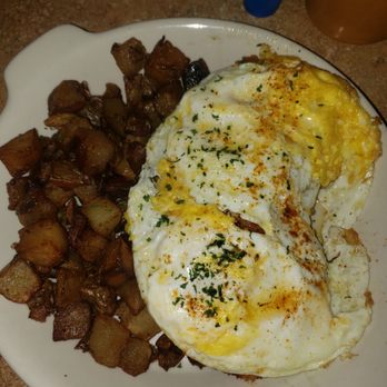 Asiago's Skillet - Benedict omelette  8/28/2022..I think it was crab cake? - Breakfast & Brunch Near Me - Fort Walton Beach, Florida
