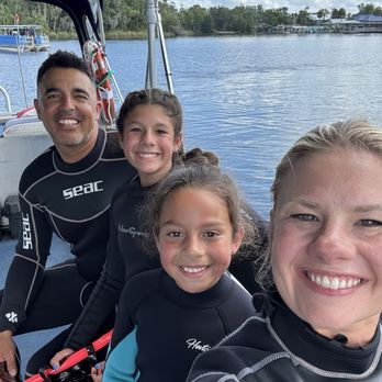 Nature's Discovery - Family Maniti discovery adventure ready!! - Boat Tours Near Me - Crystal River, Florida Nature's Discovery - Family Maniti discovery adventure ready!! - Boat Tours Near Me - Crystal River, Florida