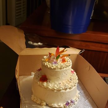 Pu'uwai Aloha Bakery - A tiny two-tiered wedding cake. - Bakeries Near Me - Honolulu, Hawaii