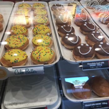 Krispy Kreme - Donuts Near Me - Bakersfield, California