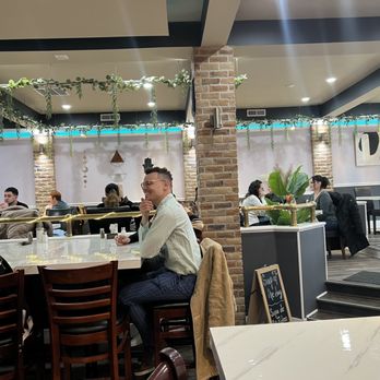 Brunch Sociall - Seating area - Breakfast & Brunch Near Me - Chicago, Illinois Brunch Sociall - Seating area - Breakfast & Brunch Near Me - Chicago, Illinois