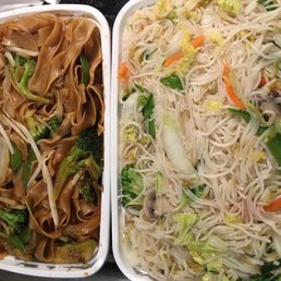 Chow fun{brown}. Mei fun{white} Chow fun{brown}. Mei fun{white}