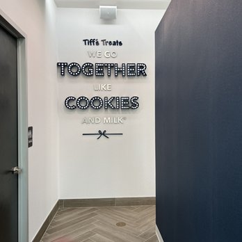 Tiff's Treats Cookie Delivery - Desserts Near Me - Tampa Bay, Florida Tiff's Treats Cookie Delivery - Desserts Near Me - Tampa Bay, Florida