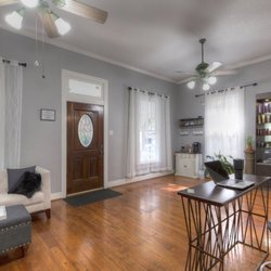 Elevated salon