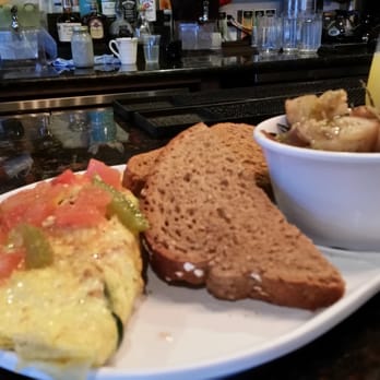 Two Chicks Cafe - Kicking Chicken Omelet - Breakfast & Brunch Near Me - New Orleans, Louisiana