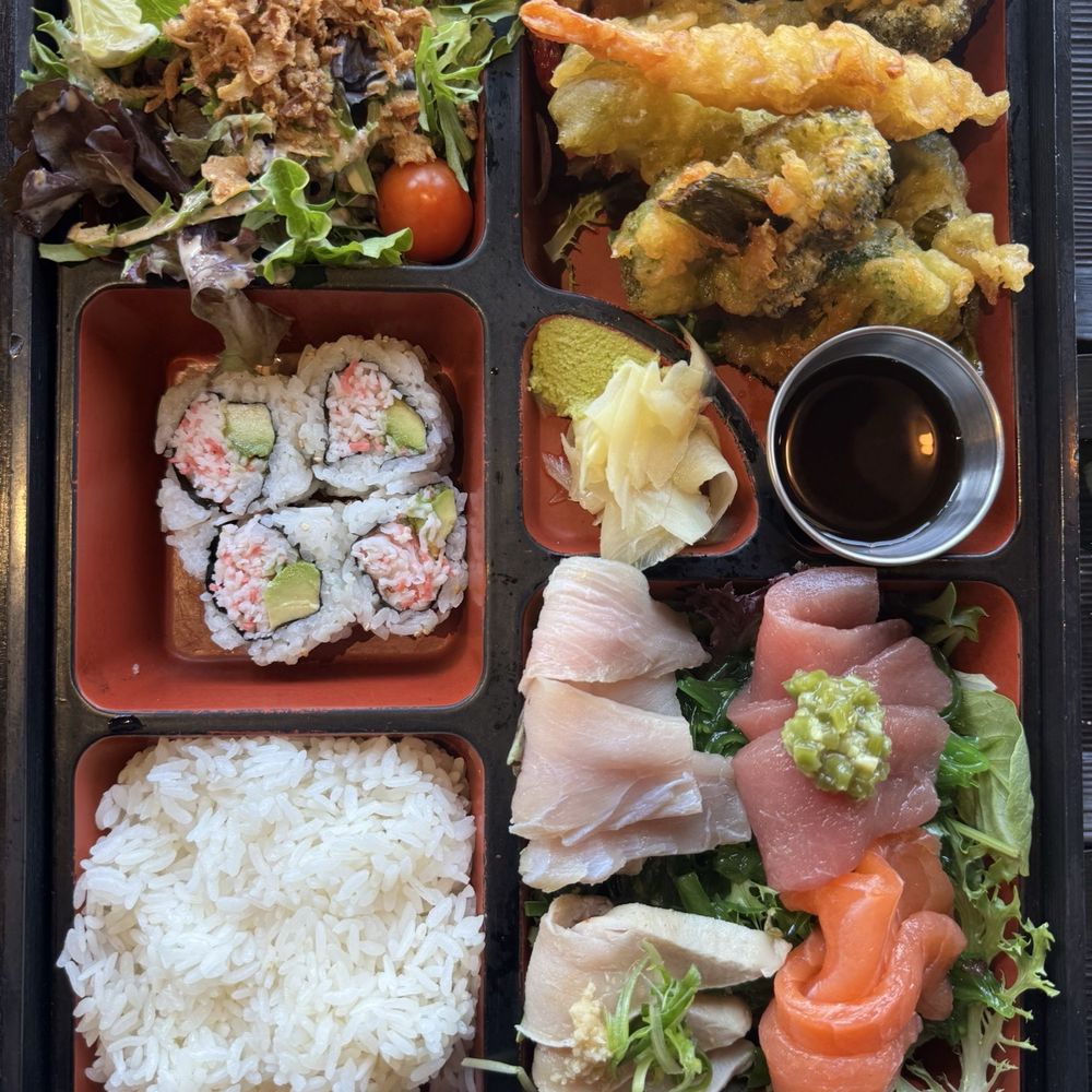 Ramen Melrose - Sashimi Bento Box* - Ramen Near Me - Los Angeles, California Ramen Melrose - Sashimi Bento Box* - Ramen Near Me - Los Angeles, California