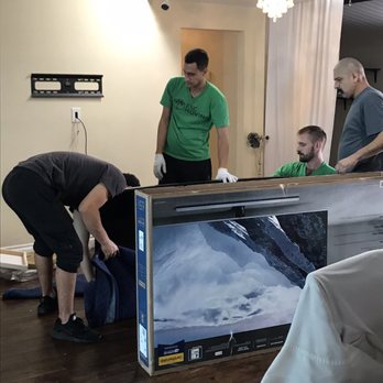 City Movers - Living room - Movers Near Me - Northridge, California City Movers - Living room - Movers Near Me - Northridge, California