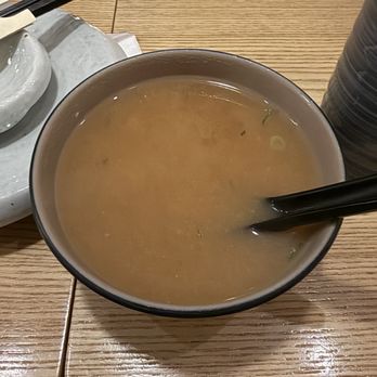Tom Sushi - Sushi Bars Near Me - Vancouver, British Columbia