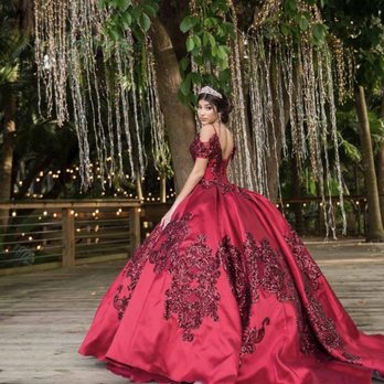Villa Turqueza - Quinceañera by Supanik Photography - Venues & Event Spaces Near Me - Homestead, Florida