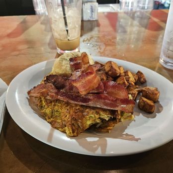 Ruby Sunshine Knoxville - 3 egg omelet and home fries - Breakfast & Brunch Near Me - Knoxville, Tennessee