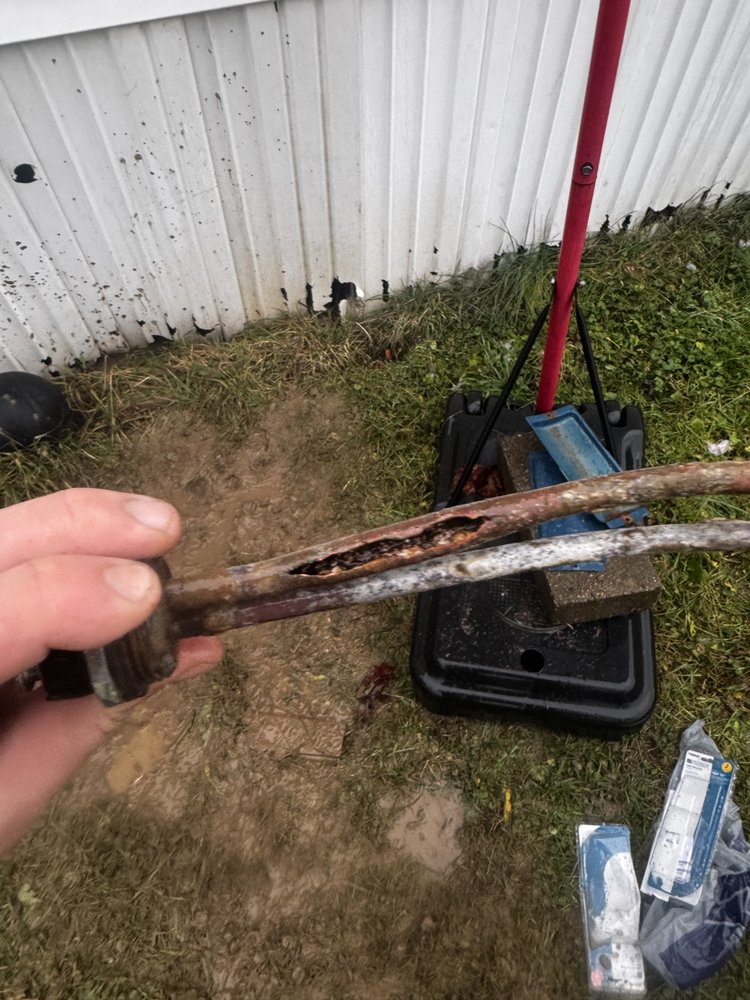 Slide of J&D Handy Service