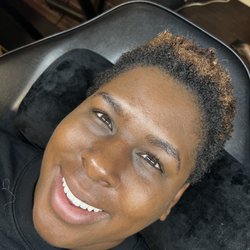Amy Kendall Beauty Artist - I was blown away by how quickly she finished it but also how long they lasted.