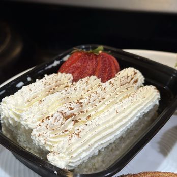 Postres Del Pocho - Gluten free tres leches cake - Street Vendors Near Me - Fountain Valley, California Postres Del Pocho - Gluten free tres leches cake - Street Vendors Near Me - Fountain Valley, California