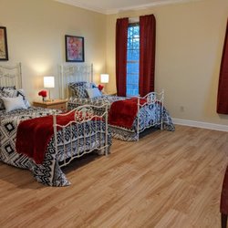Ridge Manor Residential Memory Care - Calhoun