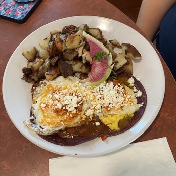 Roses Restaurant - Huevos Rancheros - Breakfast & Brunch Near Me - Lee, Massachusetts