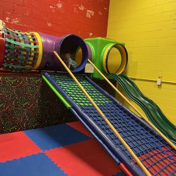 VinKari Safari - Wall climb, tunnel, and slide - Kids Activities Near Me - Woburn, Massachusetts