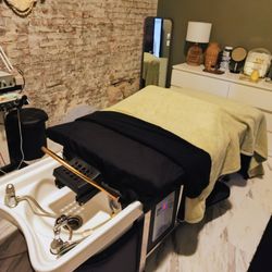 Salon 529 and Day Spa - Melt your stress away with our luxurious head spa treatment.